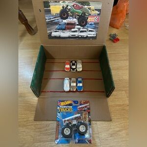 Hot Wheels Monster Trucks 5 Alarm with Arena of Crushable Cars